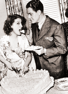 MacDonald with Lily Pons, Grace Moore & John McCormack
